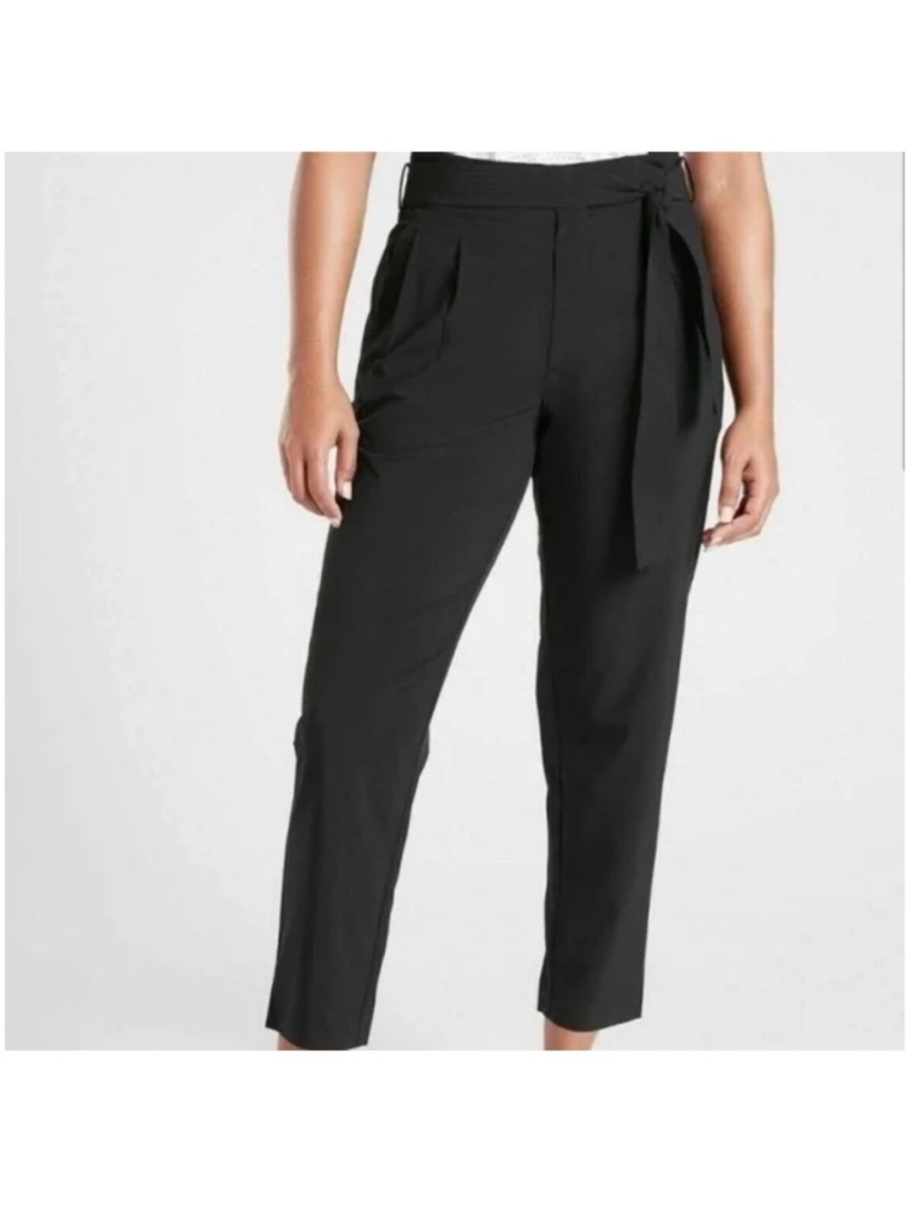 Athleta Skyline Pant II Women’s athleisure pants . Size 6 .color black